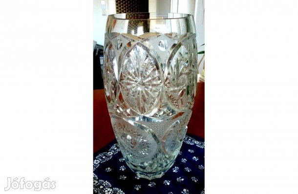 Kristályváza