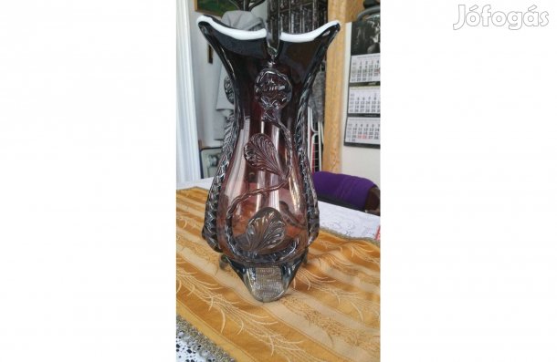 Kristályvázák, kancsó, hamutartó új állapotban eladó 10.000.-Ft