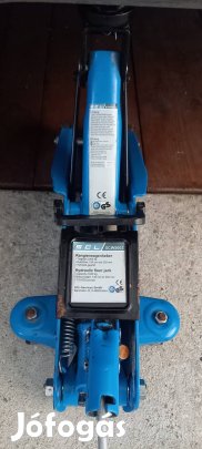 Krokodil emelő. Autó emelő.