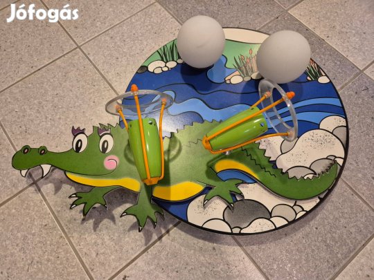 Krokodilos menyeztei lámpa