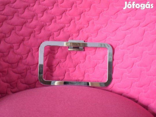 Krómozott törölközőtartó