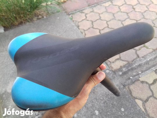 Kross kerékpár nyereg alu -csővel