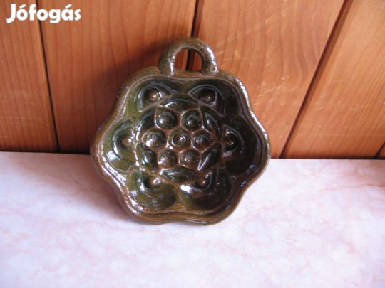 Kuglófsütő, mázas kerámia falidísz