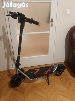 Kukirin A1 elektromos roller 