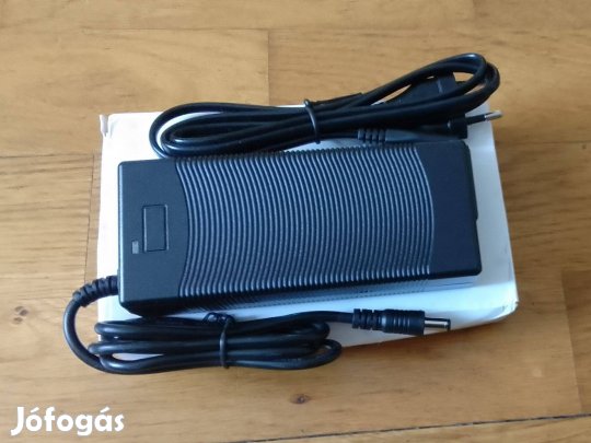 Kukirin G2 elektromosrollerhez való új töltő 54.6V