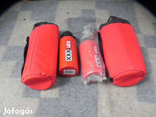 Kulacs huzattal 2 db meleg tartja az italt télen hidegben