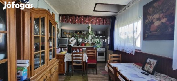 Kulcsi 40 nm-es ház eladó