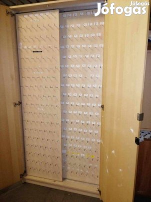 Kulcsos szekrény - több száz kulcs tárolására alkalmas