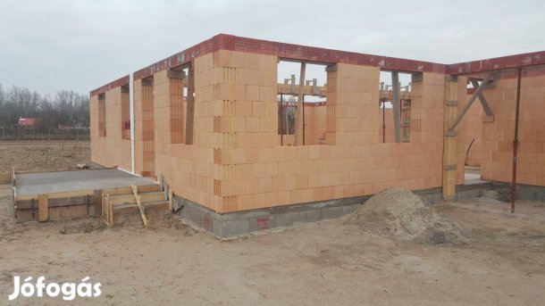 Kulcsrakész házak építése, építőipari munkák A-tól, Z-ig