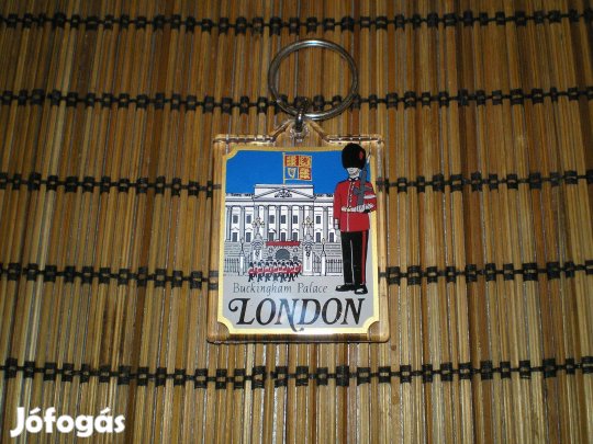 Kulcstartó táskadísz London Buckingham palota új állapotban