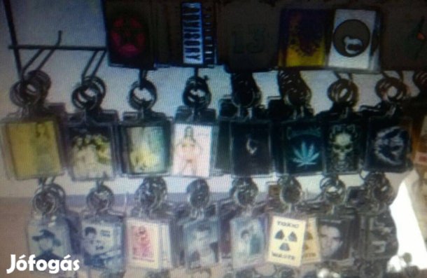 Kulcstartók eladók