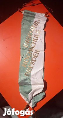 Külföldi sport zászlók + 1 felvarró