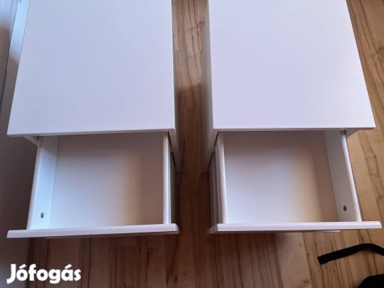 Kullen éjjeli szekrény 35x49cm