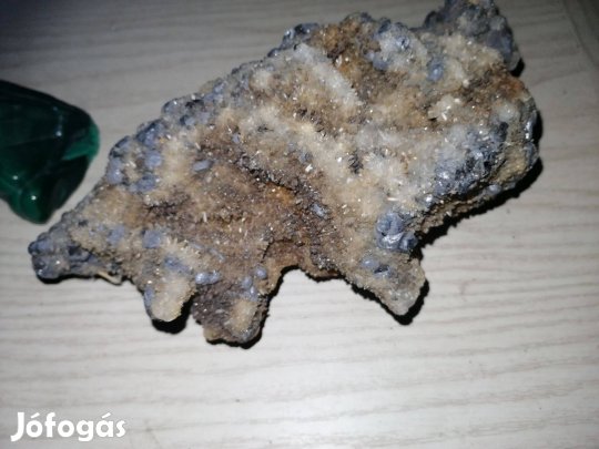 Különböző ásványok