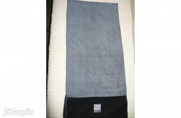 Különböző férfi sálak