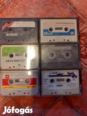 Különböző magnó kazetta