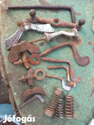 Különböző régi ablak ajtó nyitó kallantyúk 12 db egybe