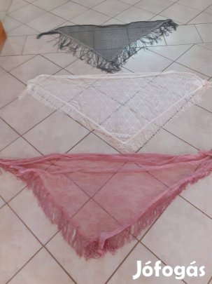 Különböző színű rojtos női kendő 140x70x70cm nyakba