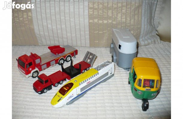 Különféle kisautók