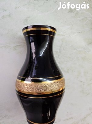 Különleges "Fekete Ametiszt" üvegváza Aranyozott, rücskös díszítésse