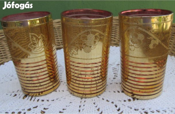 Különleges, aranyozott, pink üveg poharak