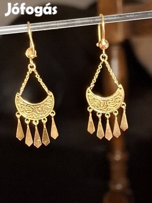 Kulonleges, keleti stilusú,18 k mfj arany fubevaló