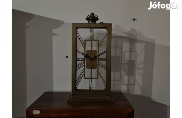 Különleges álló kandalló óra