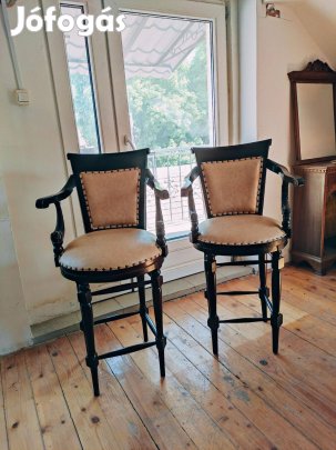 Különleges bárszékek