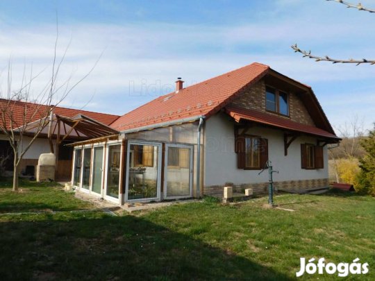 Különleges falusi birtok Bábonymegyeren