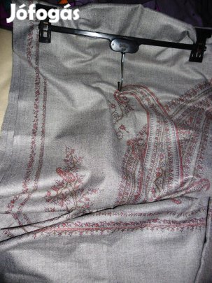 Különleges kendő,sál,nagyméretű, 205x100 cm,akár terítőnek is!