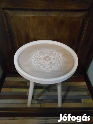 Különleges mandala mintás fa asztal,asztalka