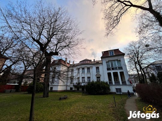 Különleges tetőtéri lakás Zugló csendes részén! 1233