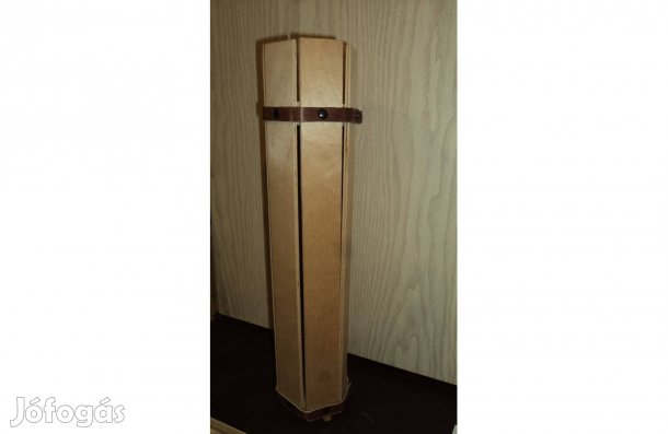 Különleges üvegtartó