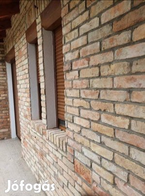 Külső rusztikus szeletelt tégla 