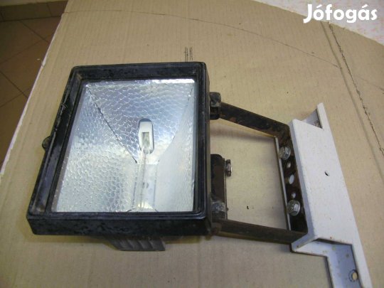 Kültéri halogén reflektor külső lámpa