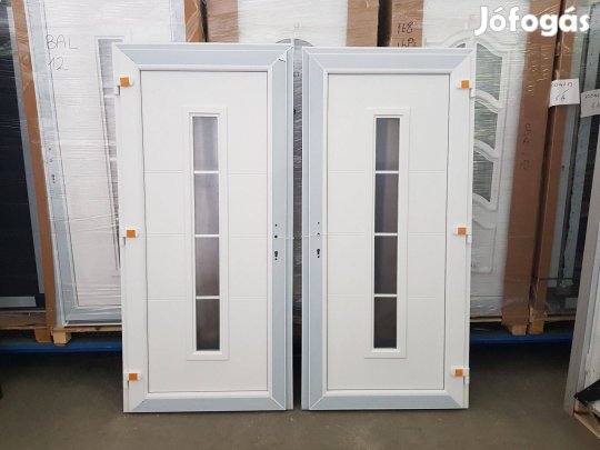 Kültéri hőszigetelt bejárati ajtó raktárról - garanciával - szállítva