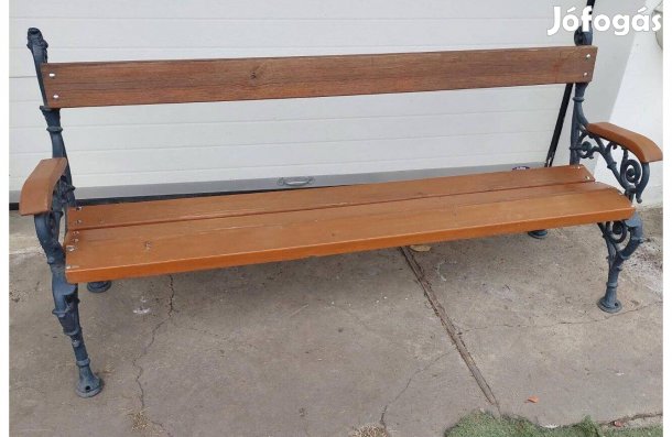 Kültéri kerti öntöttvas pad