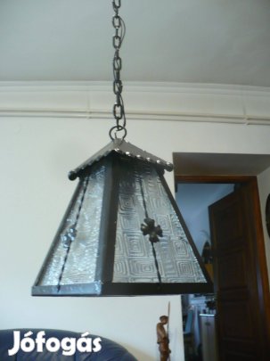 Kültérre is láncos kovácsoltvas mennyezeti lámpa