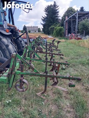 Kultivátor sorközművelő