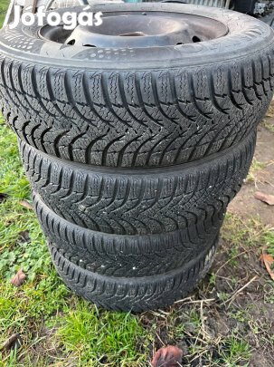 Kumho 175/70 R13 6-7mm profil Téligumi szett Opel felnin