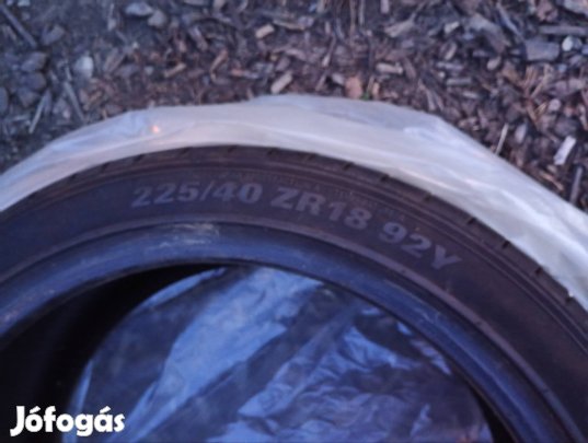 Kumho 225/40R18 Nyári gumik