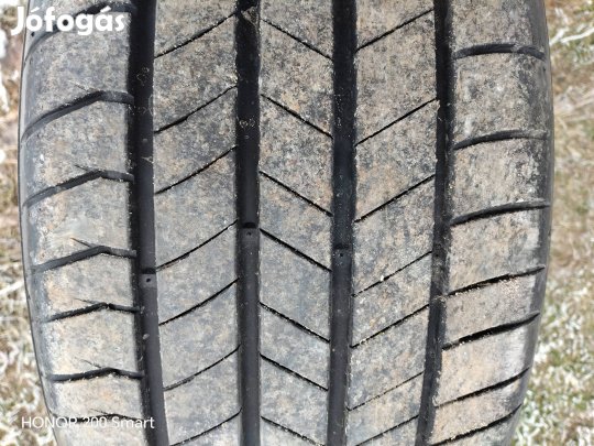 Kumho 235/50 R 19 nyárigumi 