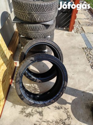 Kumho Ecsta PS71 245/35 ZR20 nyári gumi
