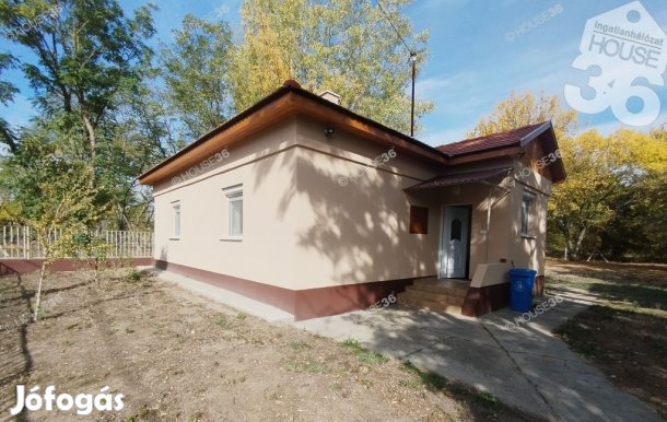 Kunbaracson a természet ölelésében családi ház ELADÓ!