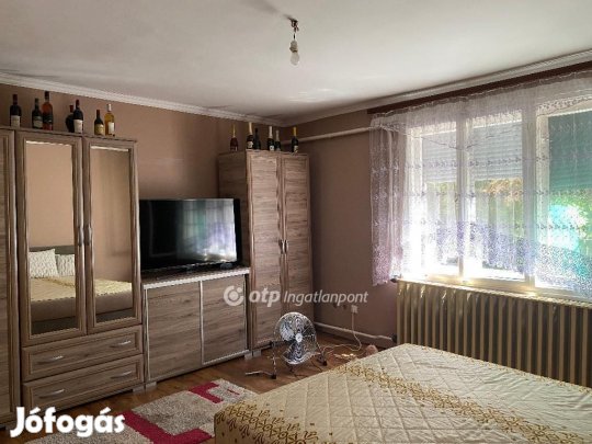 Kunmadarasi eladó 85 nm-es ház