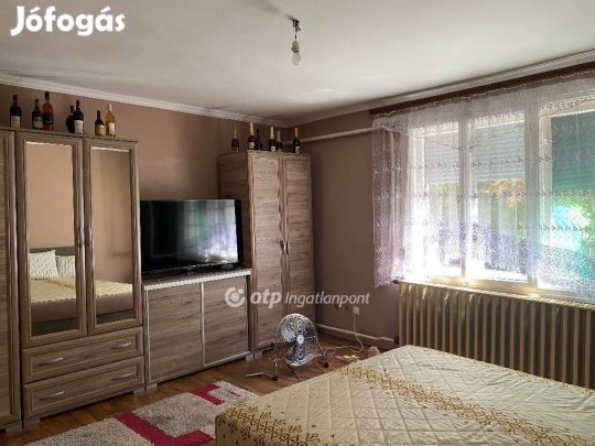 Kunmadarasi eladó 85 nm-es ház