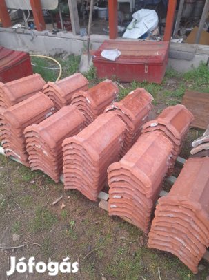 Kupcserép 100db elado.Szállitás megoldhato.