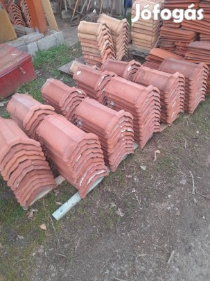 Kupcserép 100db kitűnő állapotban elado.Szállitás megoldhato 