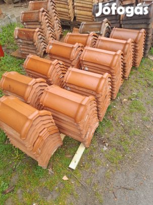 Kupcserép 100db kitűnő állapotban elado.Szállitás megoldhato. 