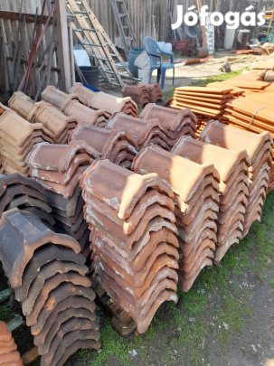 Kupcserép 107db jó állapotban elado.Szállitás megoldhato.